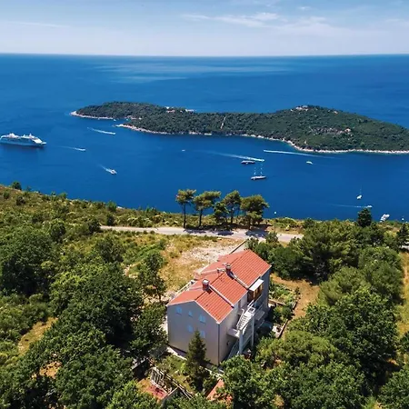 Three-bedroom Bosanka With Sea View 08